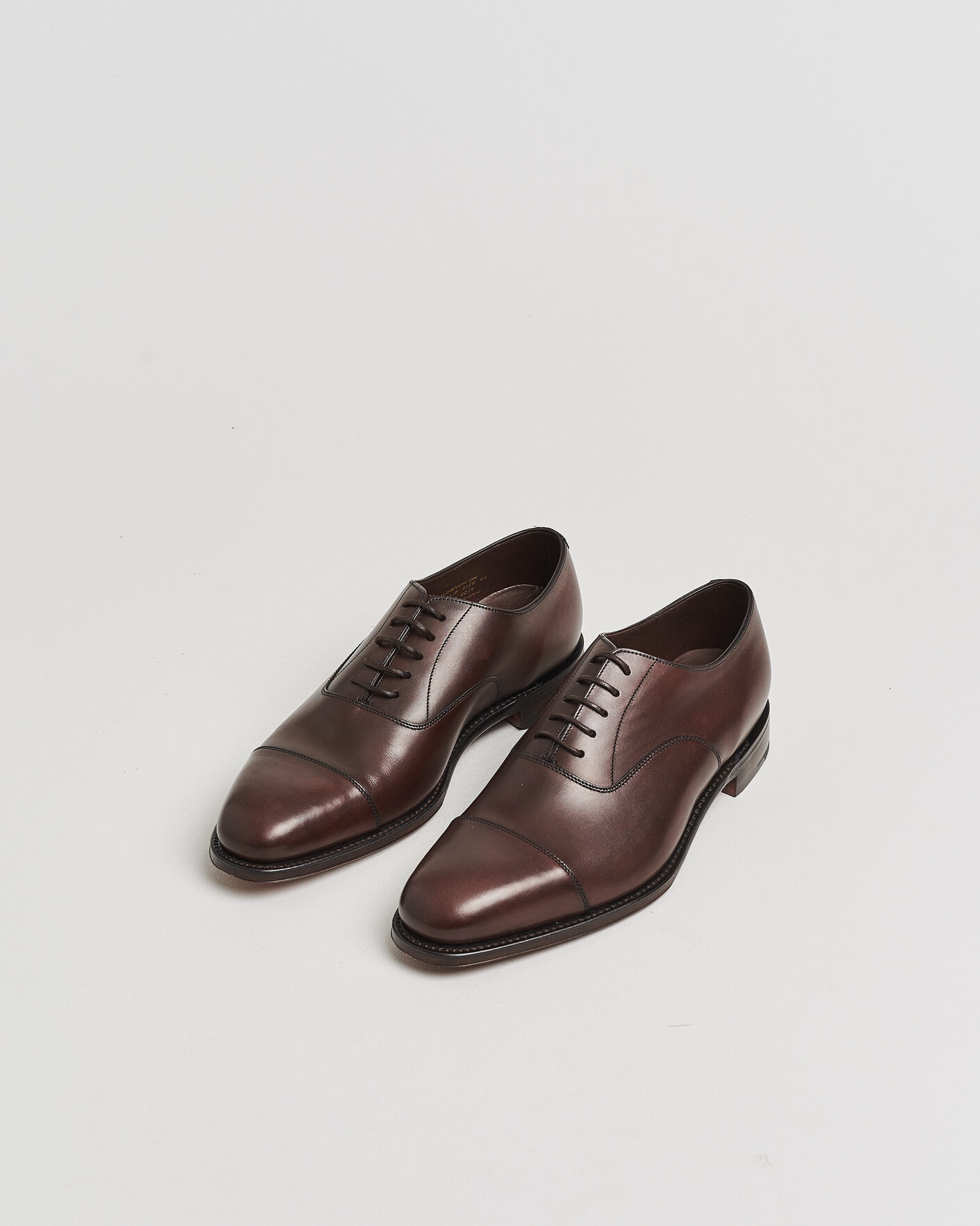 Homme | Pre-owned Chaussures cousues trépointe | Pre-owned | Loake 1880 Aldwych Oxford Dark Brown Calf UK9,5 - EU43,5