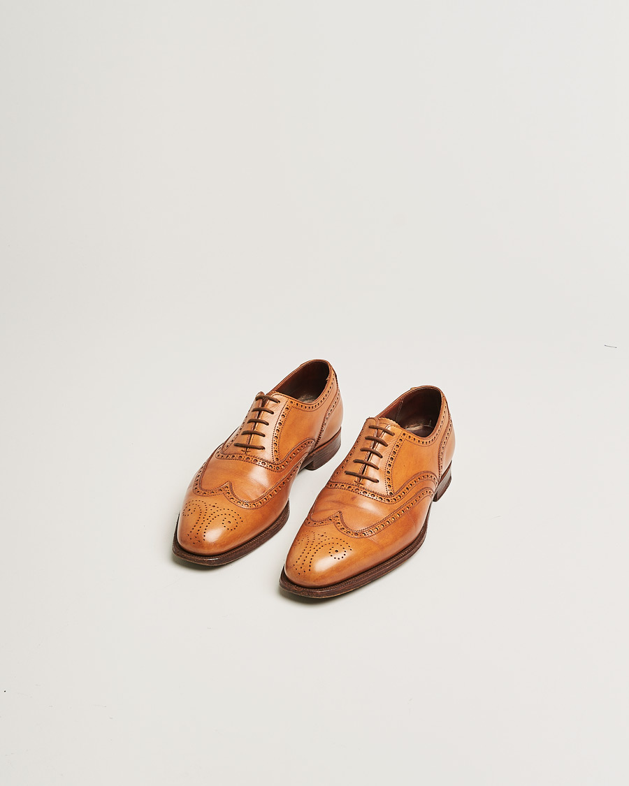Homme | Crockett & Jones Handgrade Clifford Oxford Brogue Tan Calf | Pre-owned | Crockett & Jones Handgrade Clifford Oxford Brogue Tan Calf