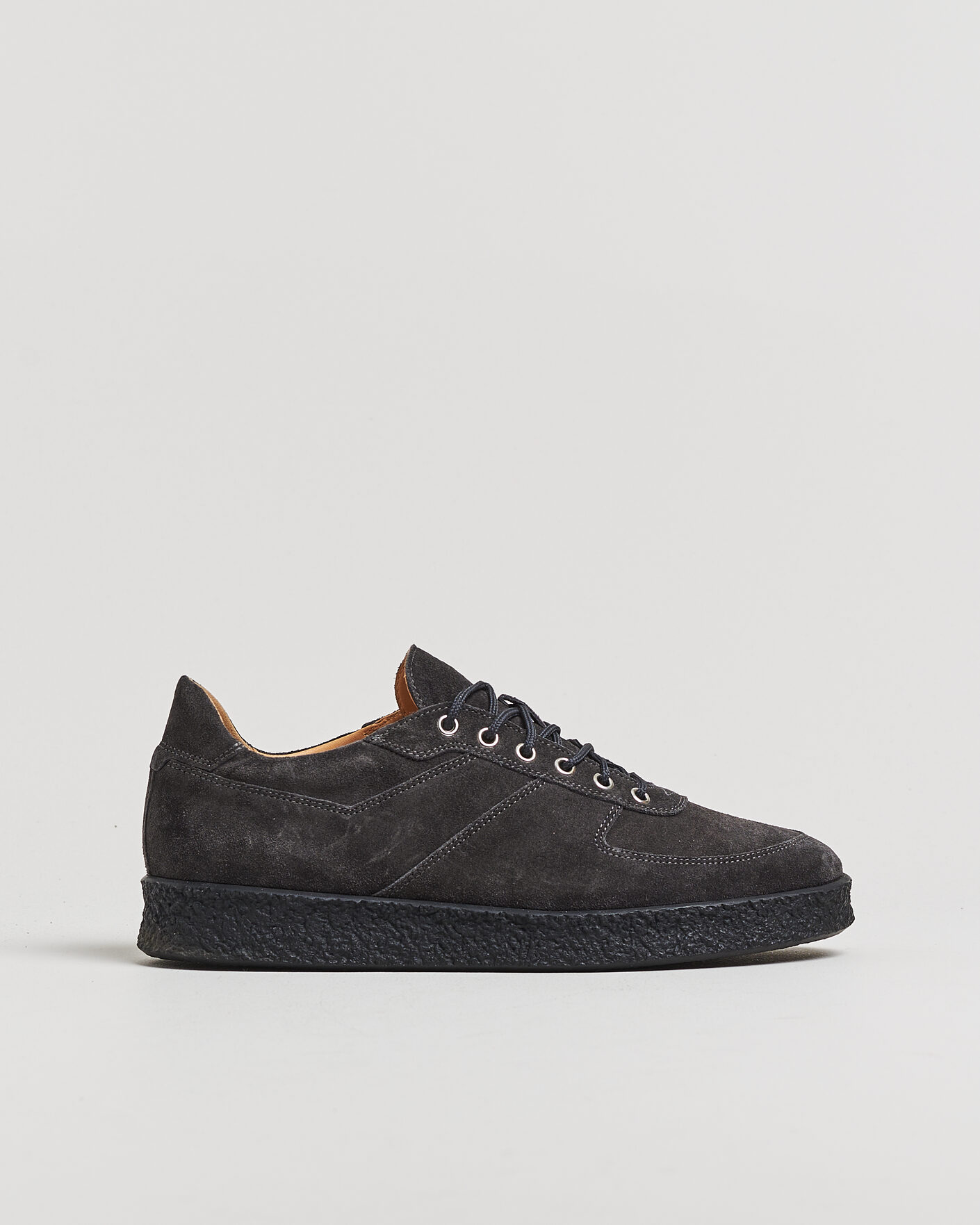 Homme | Pre-owned Chaussures | Pre-owned | CQP Roamer Suede Sneaker Charcoal 42