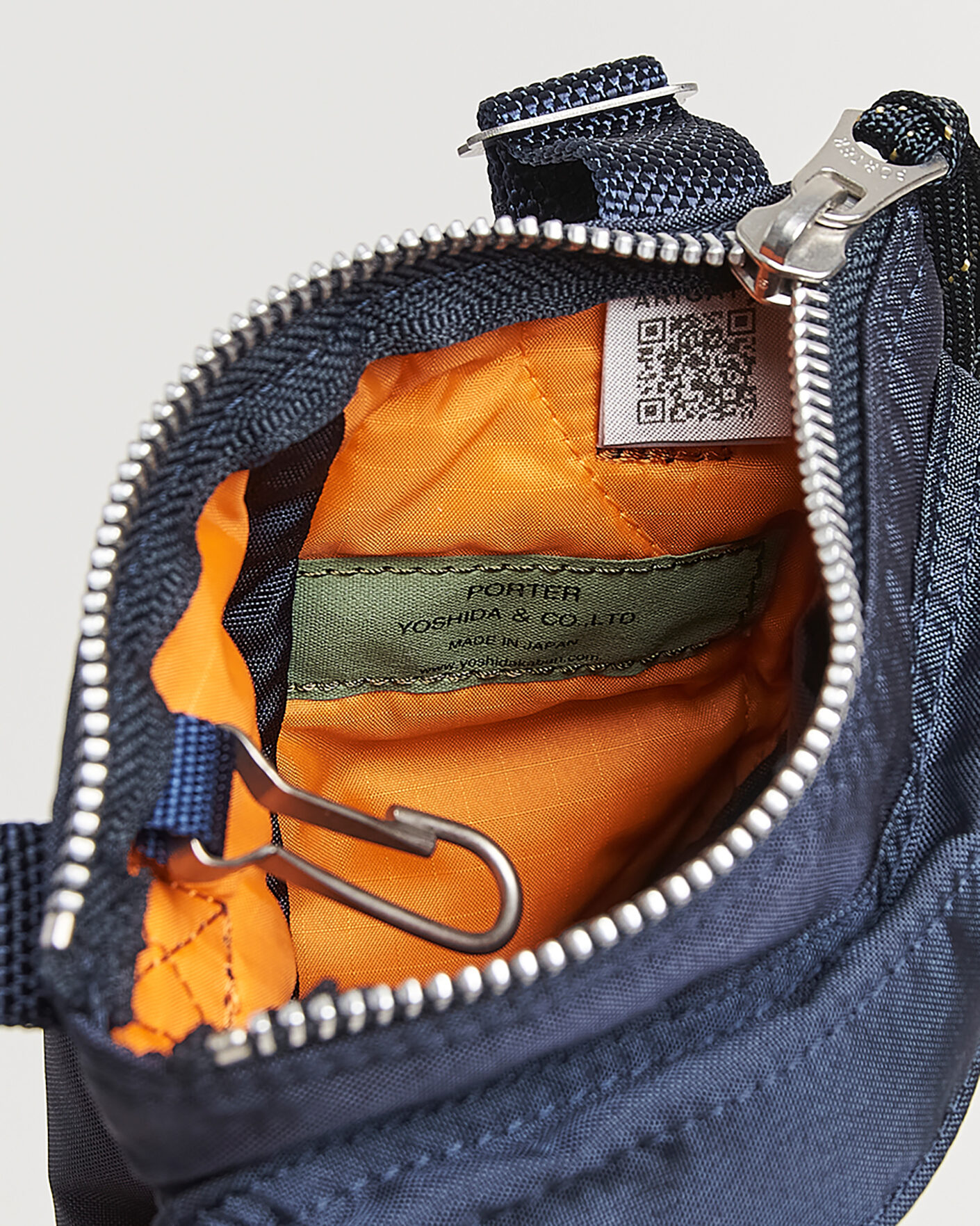 Homme | Pre-owned Accessoires | Pre-owned | Porter-Yoshida & Co. Force Small Shoulder Pouch Navy Blue