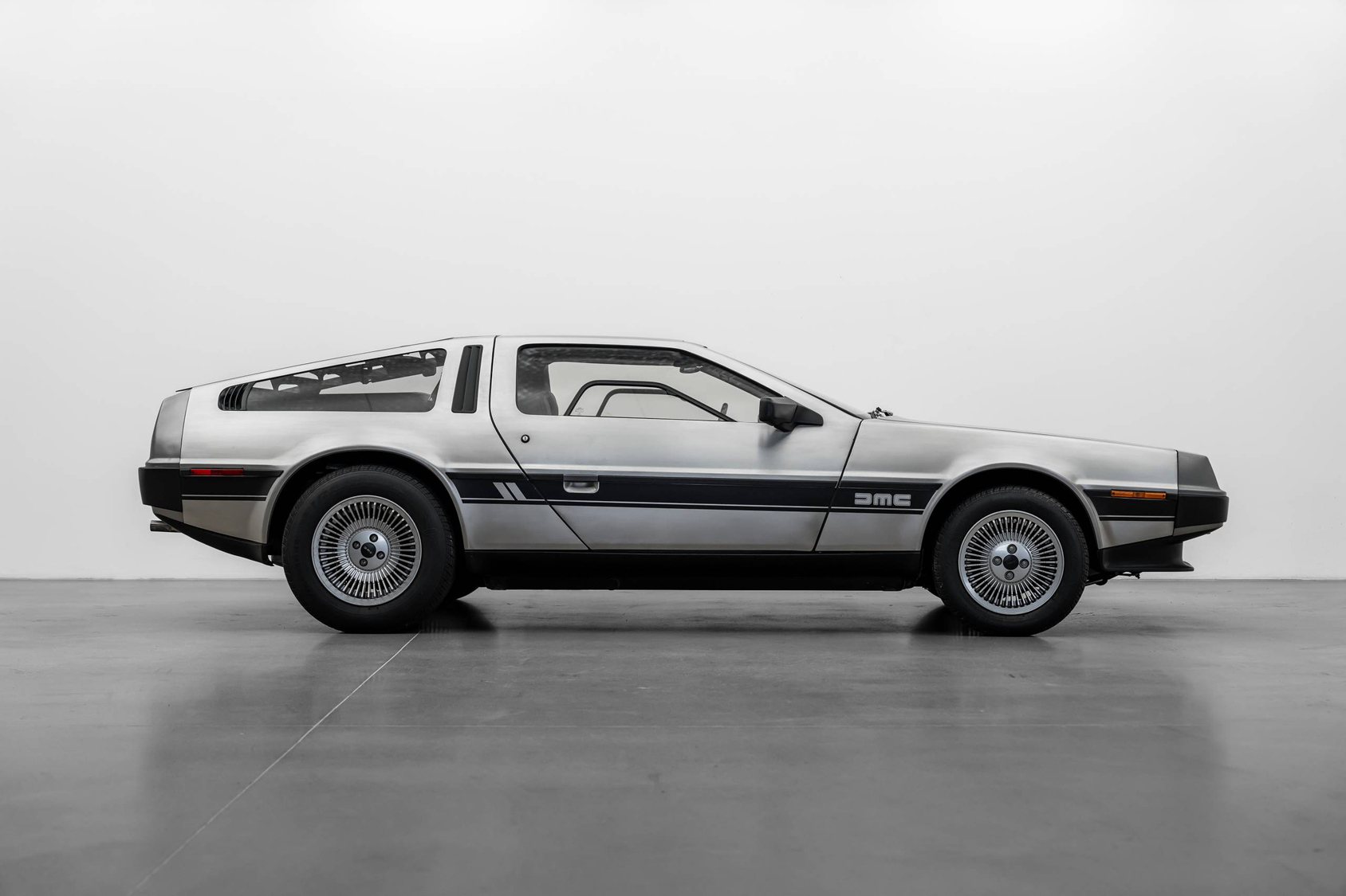 Homme | | Pre-Owned & Vintage Cars | DeLorean DMC-12 ***SOLD***