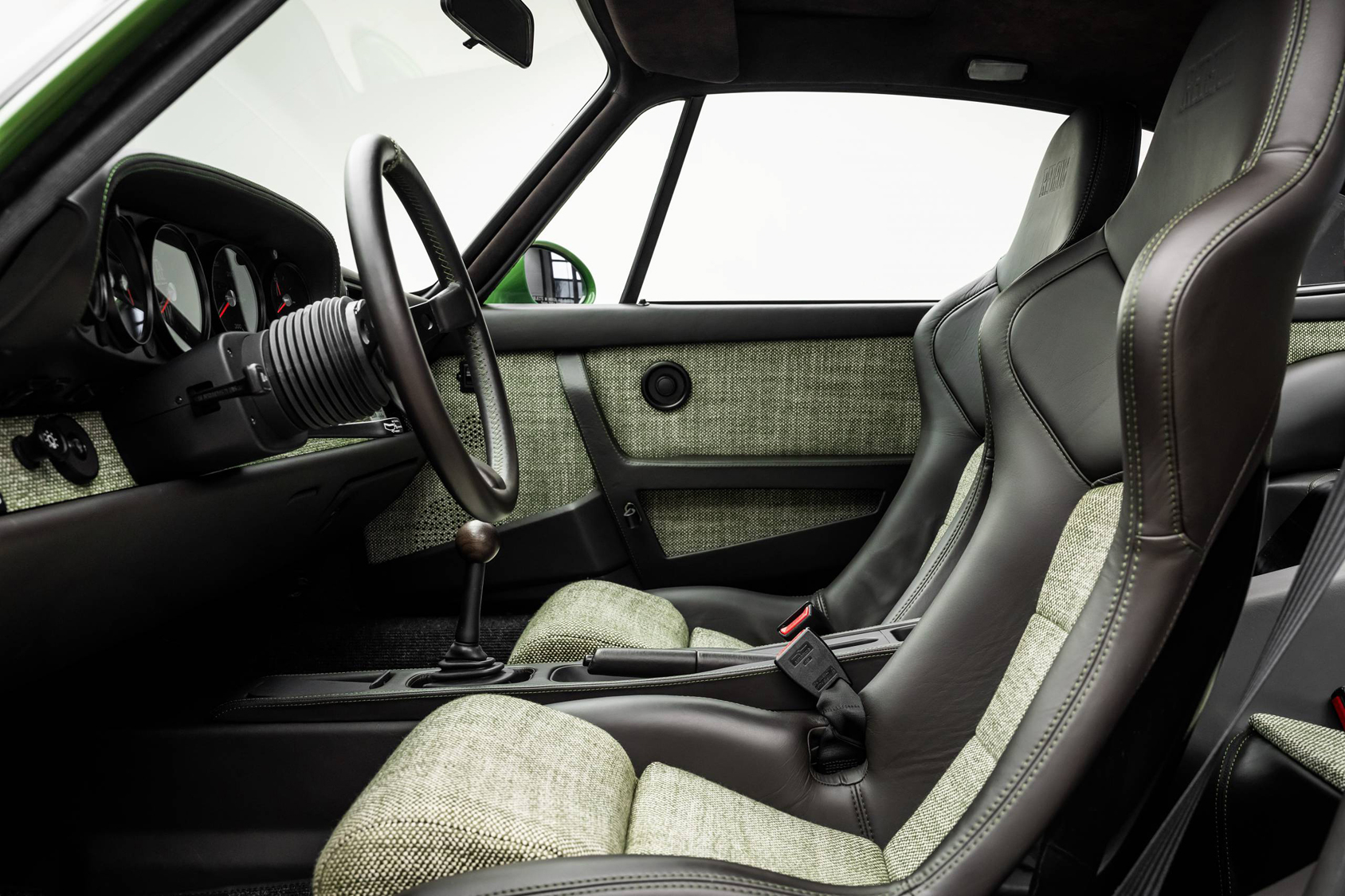 Homme | | Pre-Owned & Vintage Cars | Porsche 911 Carrera 4 “Redrum” ***SOLD***
