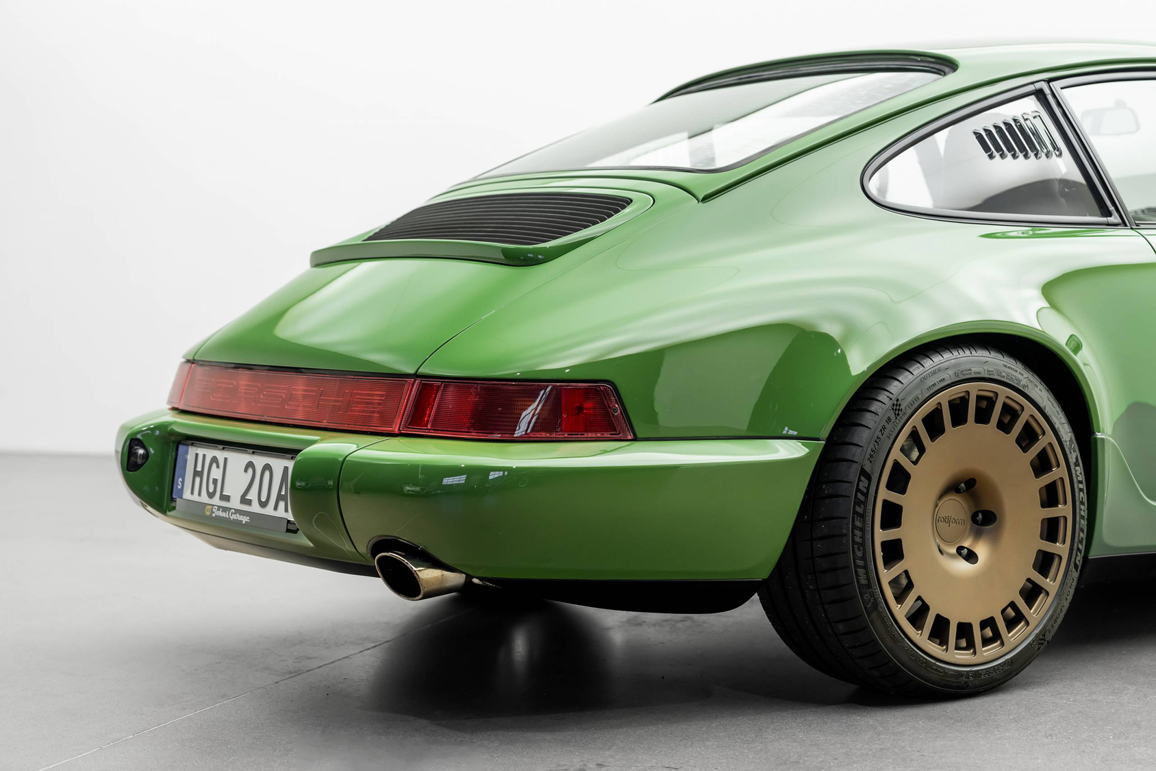 Homme | | Pre-Owned & Vintage Cars | Porsche 911 Carrera 4 “Redrum” ***SOLD***