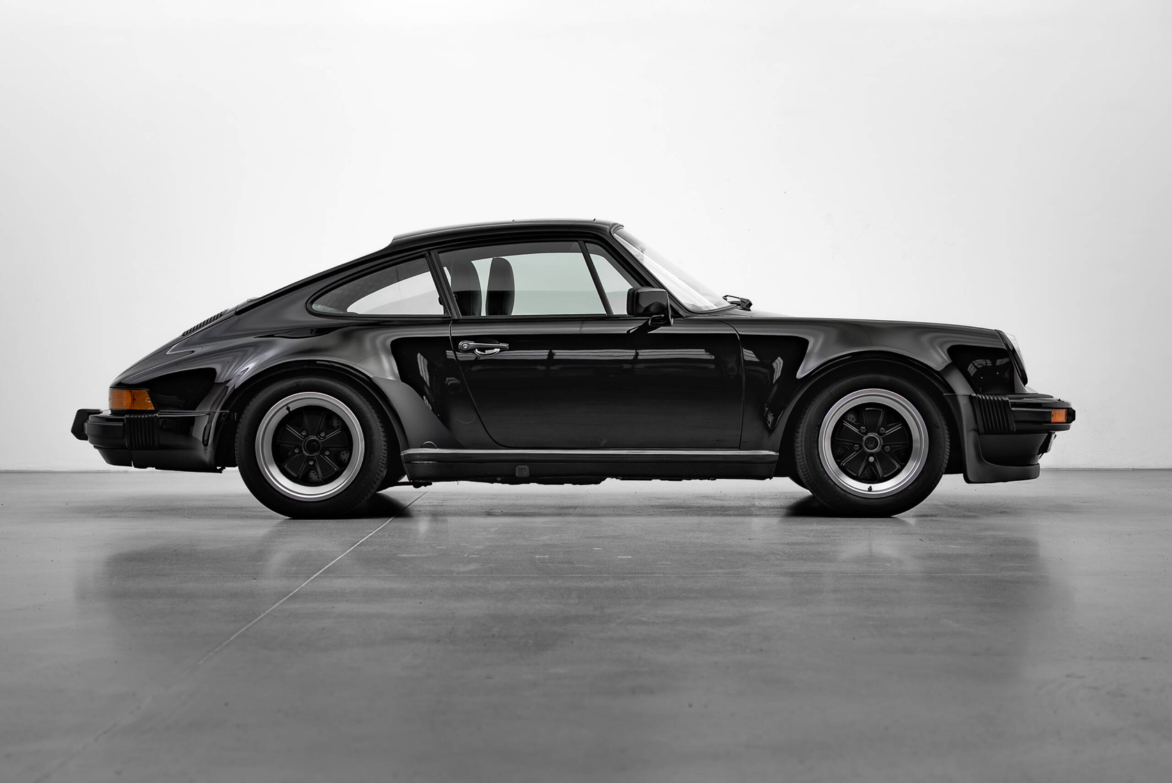 Homme | | Pre-Owned & Vintage Cars | Revive One – WTL Electric